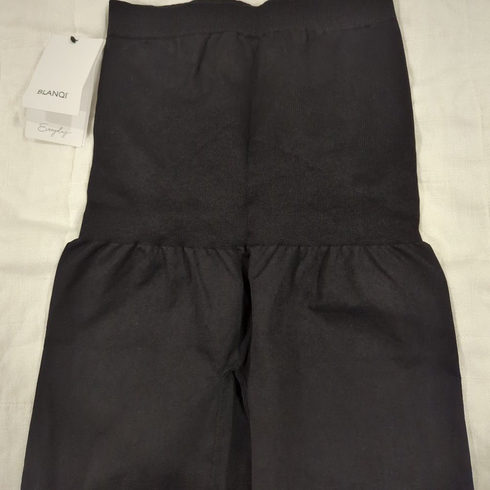 NWT Blanqi Postpartum Bike Shorts Size M